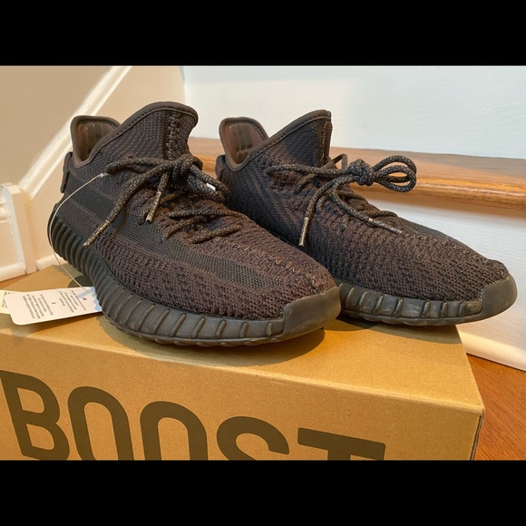 yeezy shoes original website
